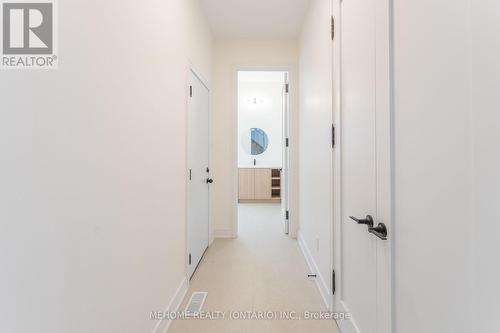 85 Post Oak Drive, Richmond Hill, ON - Indoor Photo Showing Other Room