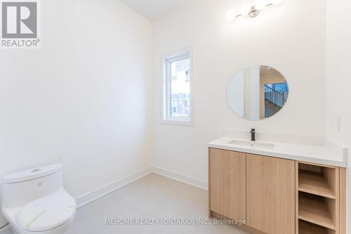 85 Post Oak Drive, Richmond Hill, ON - Indoor Photo Showing Bathroom