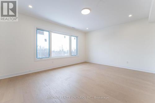 85 Post Oak Drive, Richmond Hill, ON - Indoor Photo Showing Other Room