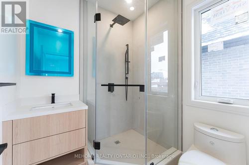85 Post Oak Drive, Richmond Hill, ON - Indoor Photo Showing Bathroom