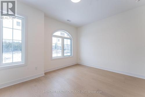 85 Post Oak Drive, Richmond Hill, ON - Indoor Photo Showing Other Room