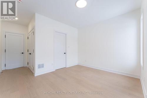 85 Post Oak Drive, Richmond Hill, ON - Indoor Photo Showing Other Room