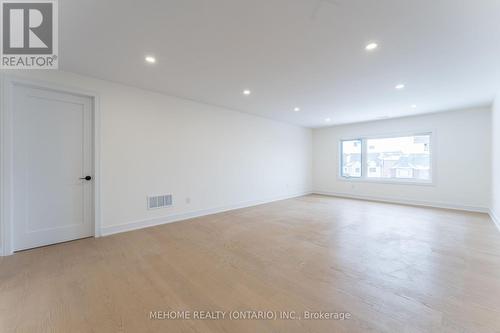 85 Post Oak Drive, Richmond Hill, ON - Indoor Photo Showing Other Room