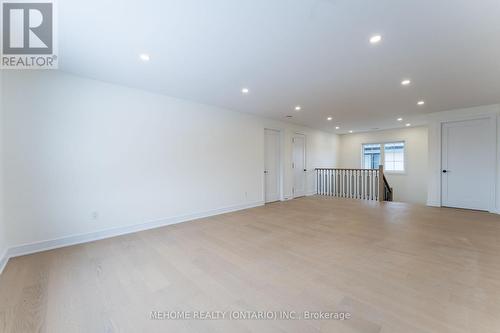 85 Post Oak Drive, Richmond Hill, ON - Indoor Photo Showing Other Room