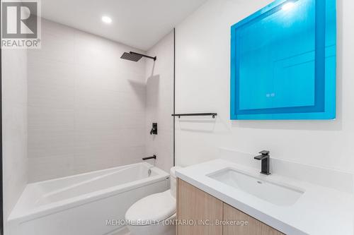 85 Post Oak Drive, Richmond Hill, ON - Indoor Photo Showing Bathroom