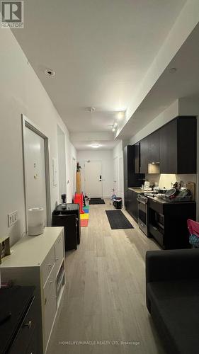 5411 - 3900 Confederation Parkway, Mississauga, ON - Indoor