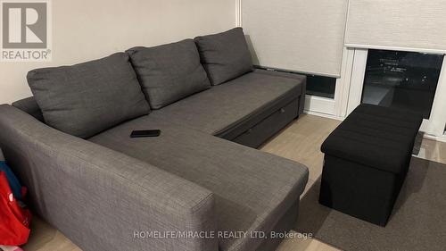 5411 - 3900 Confederation Parkway, Mississauga, ON - Indoor