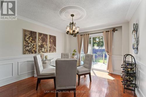 2032 Shannon Drive, Mississauga, ON - Indoor Photo Showing Dining Room