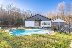 23 Rue du Sentier-du-Sommet  Sainte-Marguerite-Du-Lac-Masson, QC J0T 1L0