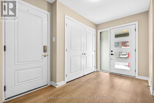 348 Raheen Court Ottawa Circuit, Ottawa, ON - Indoor Photo Showing Other Room