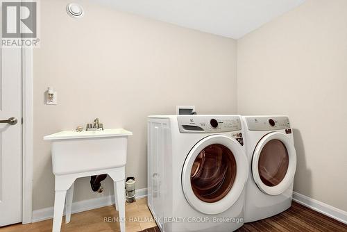 348 Raheen Court Ottawa Circuit, Ottawa, ON - Indoor Photo Showing Laundry Room