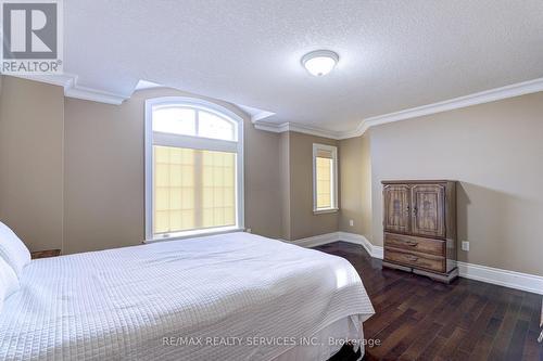 16 Fallgate Drive, Brampton, ON - Indoor Photo Showing Bedroom