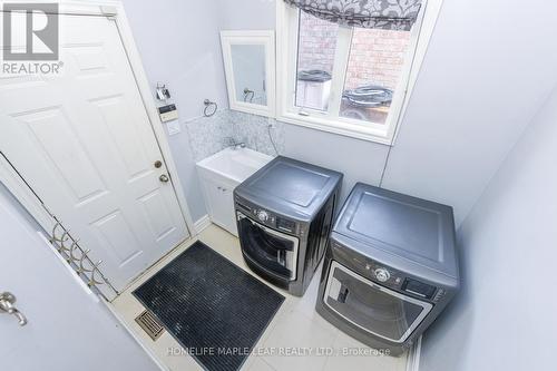 7 Southbury Manor Drive, Caledon, ON - Indoor Photo Showing Other Room