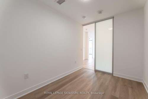 616-86 Dundas Street E, Mississauga, ON - Indoor Photo Showing Other Room