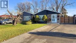 77 GOLDCREST ROAD  Brampton, ON L6S 1H1