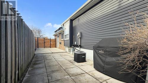 77 Goldcrest Road, Brampton, ON - Outdoor