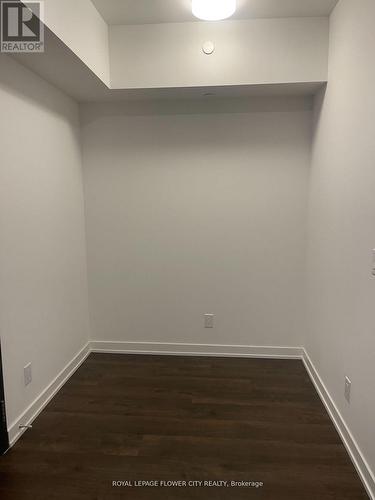 211 - 56 Lakeside Terrace, Barrie, ON - Indoor