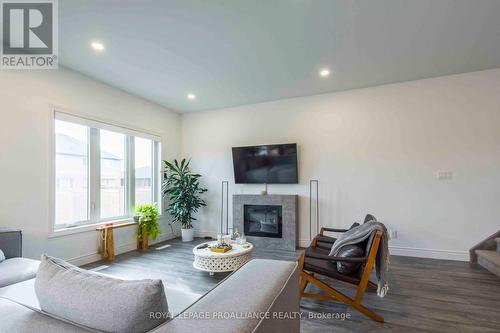 92 Ledgerock Court, Quinte West (Sidney Ward), ON - Indoor Photo Showing Living Room With Fireplace