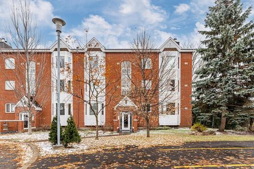 602 Crois. de Namur  Saint-Lambert, QC J4S 1Z4