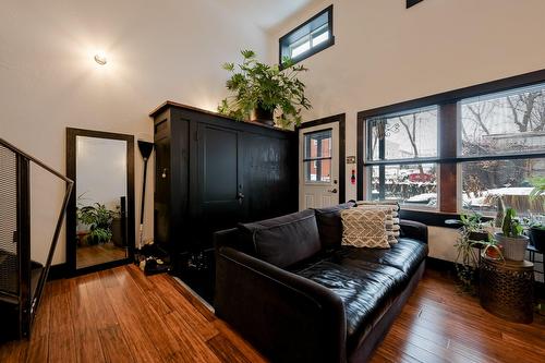 Hall - 340  - 342 Rue Notre-Dame, Granby, QC - Indoor