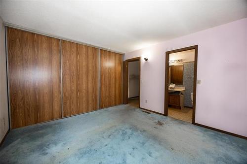 11 Upton Pl, Winnipeg, MB 