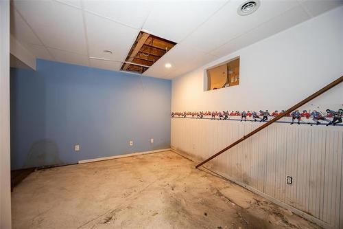 11 Upton Pl, Winnipeg, MB 