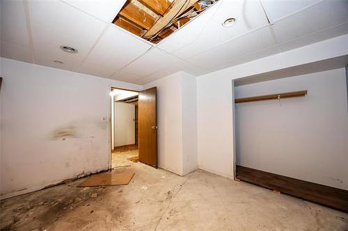 11 Upton Pl, Winnipeg, MB 