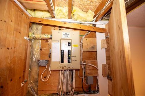 11 Upton Pl, Winnipeg, MB 