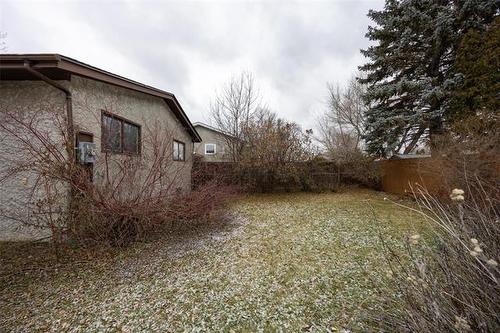 11 Upton Pl, Winnipeg, MB 