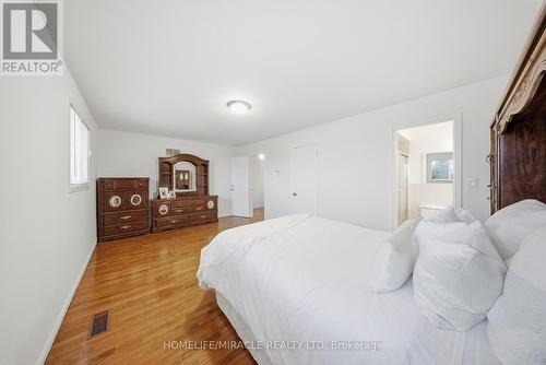 4343 Alta Court, Mississauga, ON - Indoor Photo Showing Bedroom