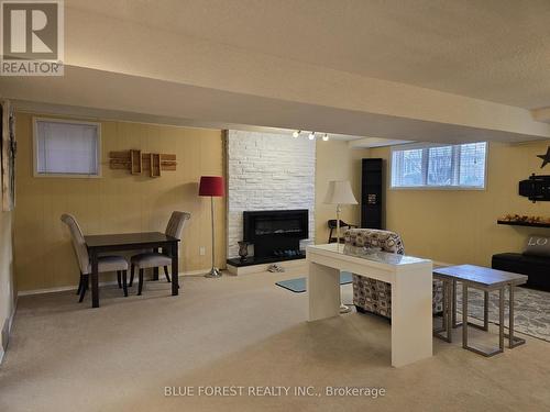 16 Meadowview Road, London South (South O), ON - Indoor