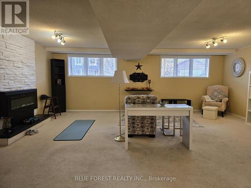 16 Meadowview Road, London South (South O), ON - Indoor