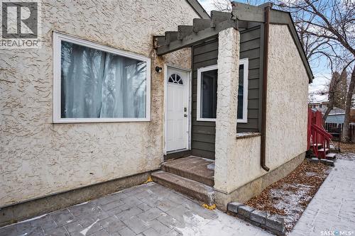 819 Gibson Court N, Regina, SK - Outdoor