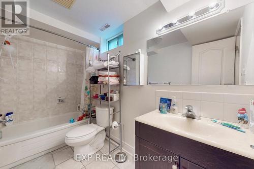 1117 Windgrove Square, Pickering, ON - Indoor Photo Showing Bathroom