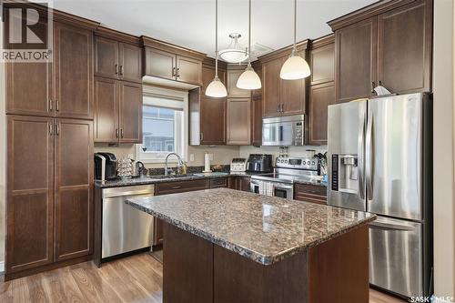 31 100 Brooklyn Lane, Warman, SK - Indoor Photo Showing Kitchen With Stainless Steel Kitchen