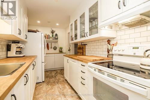 78 Bujold Court, Ottawa, ON - Indoor Photo Showing Kitchen