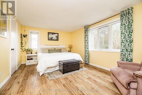 Primary Bedroom with 2pc ensuite & walkin closet - 78 Bujold Court, Ottawa, ON - Indoor Photo Showing Bedroom