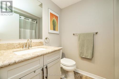 Main Bathroom - 78 Bujold Court, Ottawa, ON - Indoor Photo Showing Bathroom