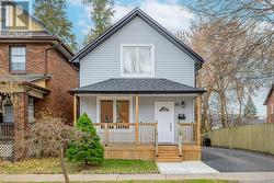 93 AGNES STREET  Oshawa, ON L1G 1V3