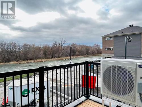 835 Arcadian Private, Ottawa, ON - Outdoor