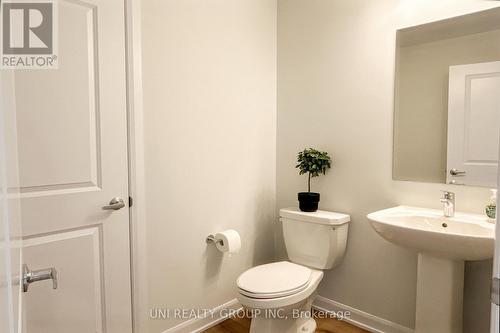 835 Arcadian Private, Ottawa, ON - Indoor Photo Showing Bathroom