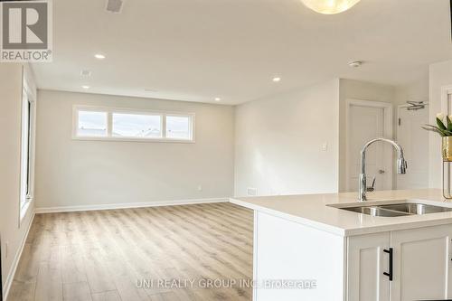 835 Arcadian Private, Ottawa, ON - Indoor