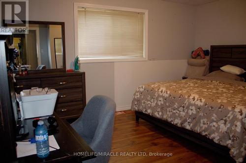 38 Dunsmore Lane, Barrie, ON - Indoor Photo Showing Bedroom