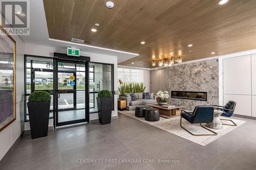 Lobby - 604 - 4286 King Street, Kitchener, ON 