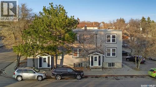 301 Cheadle Street E, Swift Current, SK - Outdoor