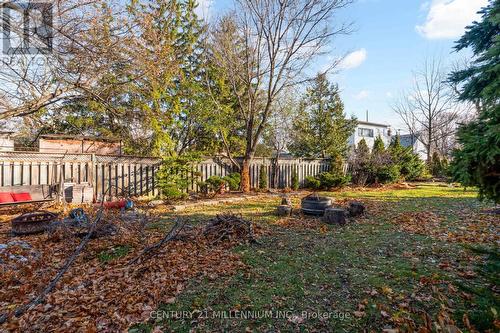 30 Clarence Street, Brampton, ON - Outdoor