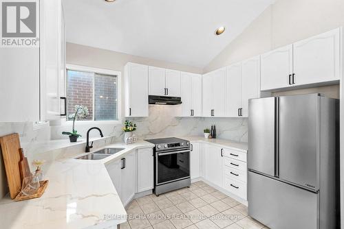 104 Secord Street, Pickering, ON - Indoor Photo Showing Kitchen With Double Sink With Upgraded Kitchen