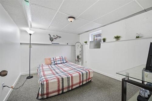 193 Beckinsale Bay, Winnipeg, MB - Indoor Photo Showing Bedroom