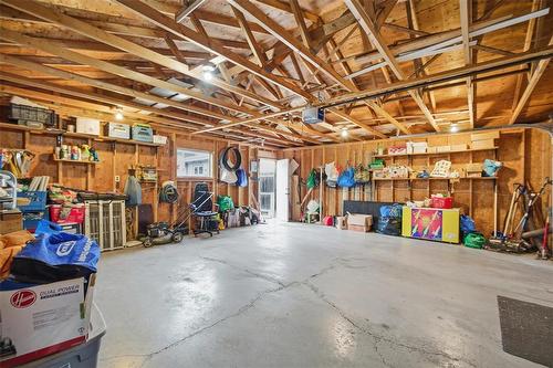 193 Beckinsale Bay, Winnipeg, MB - Indoor Photo Showing Basement