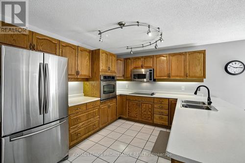 33 Loraine Avenue, Quinte West (Trenton Ward), ON - Indoor Photo Showing Kitchen With Double Sink